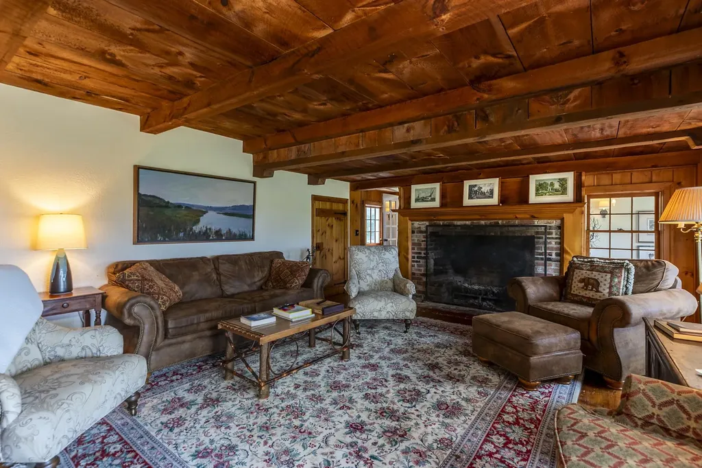1204 Bailey Road Shrewsbury VT 05738