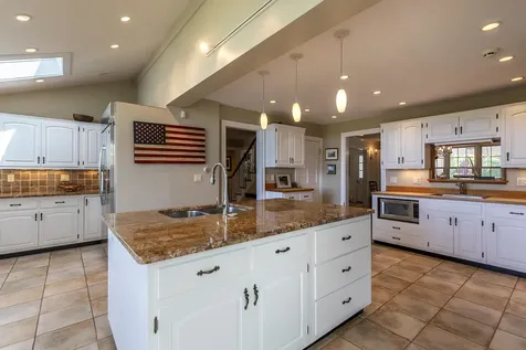 1204 Bailey Road Shrewsbury VT 05738