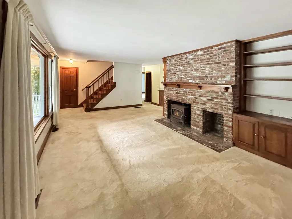 23 Bloody Brook Road Amherst NH 03031