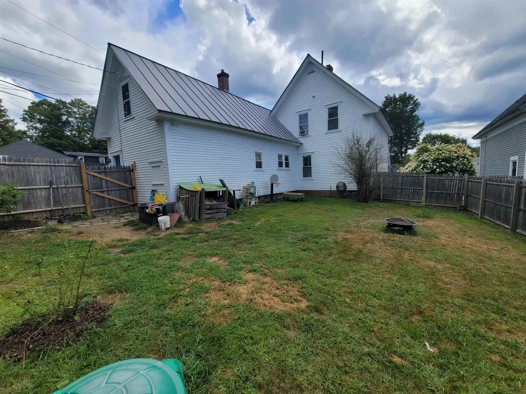 624 Central Street Franklin NH 03235