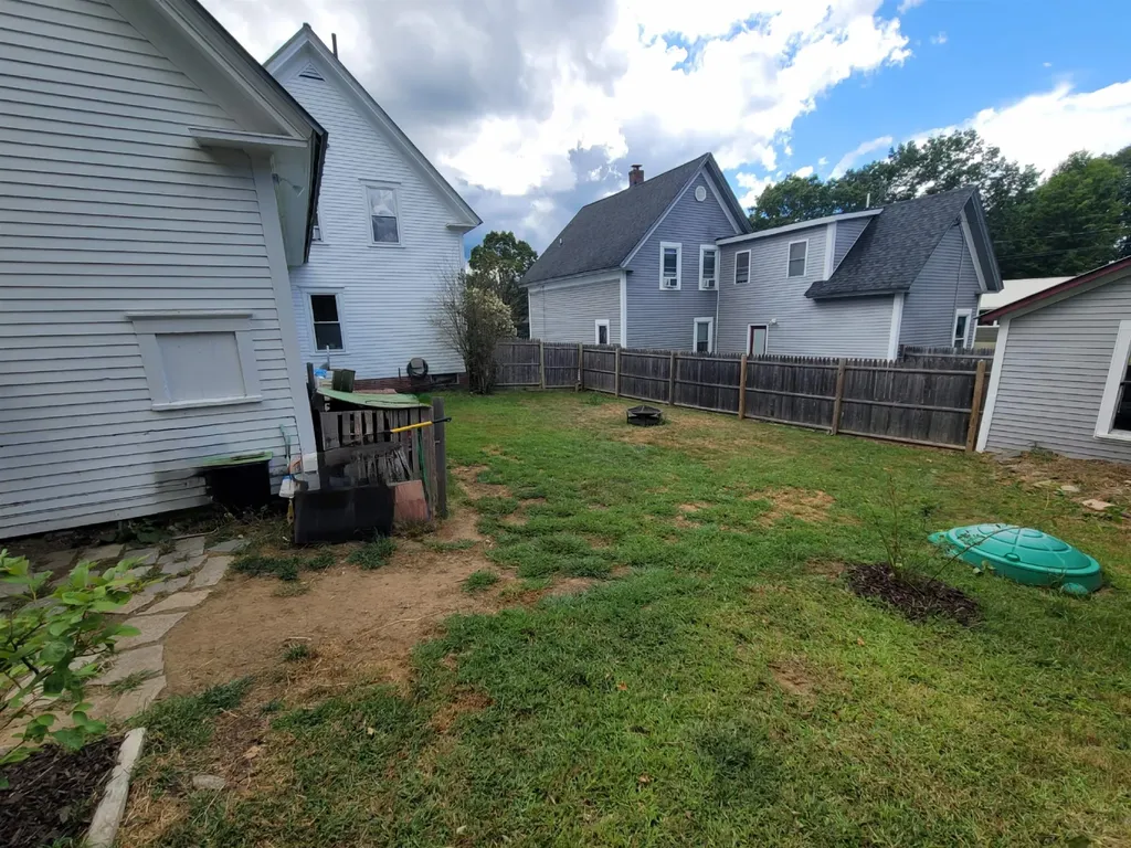 624 Central Street Franklin NH 03235