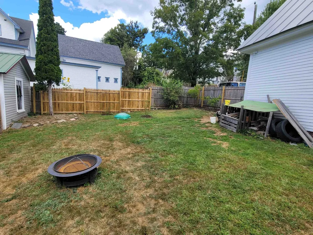 624 Central Street Franklin NH 03235