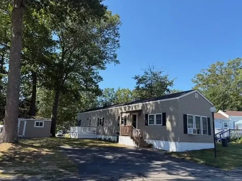 22 S Dewberry Lane Rochester NH 03867
