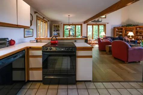 138 Gardiner Drive Londonderry VT 05148