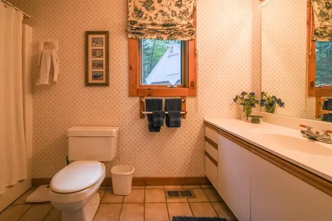 138 Gardiner Drive Londonderry VT 05148