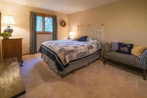 138 Gardiner Drive Londonderry VT 05148