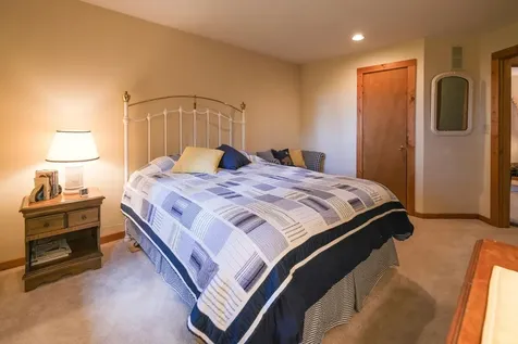 138 Gardiner Drive Londonderry VT 05148