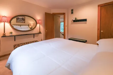 138 Gardiner Drive Londonderry VT 05148