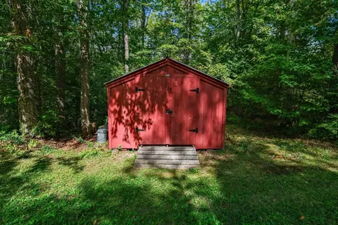 138 Gardiner Drive Londonderry VT 05148