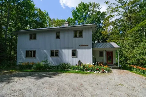 138 Gardiner Drive Londonderry VT 05148