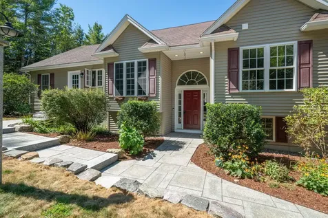 27 Eagle Ledge Road Meredith NH 03253