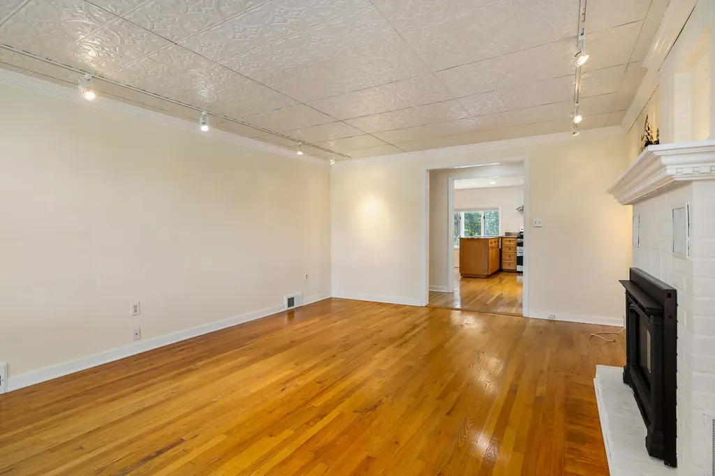 20 Mendum Avenue Kittery ME 03904