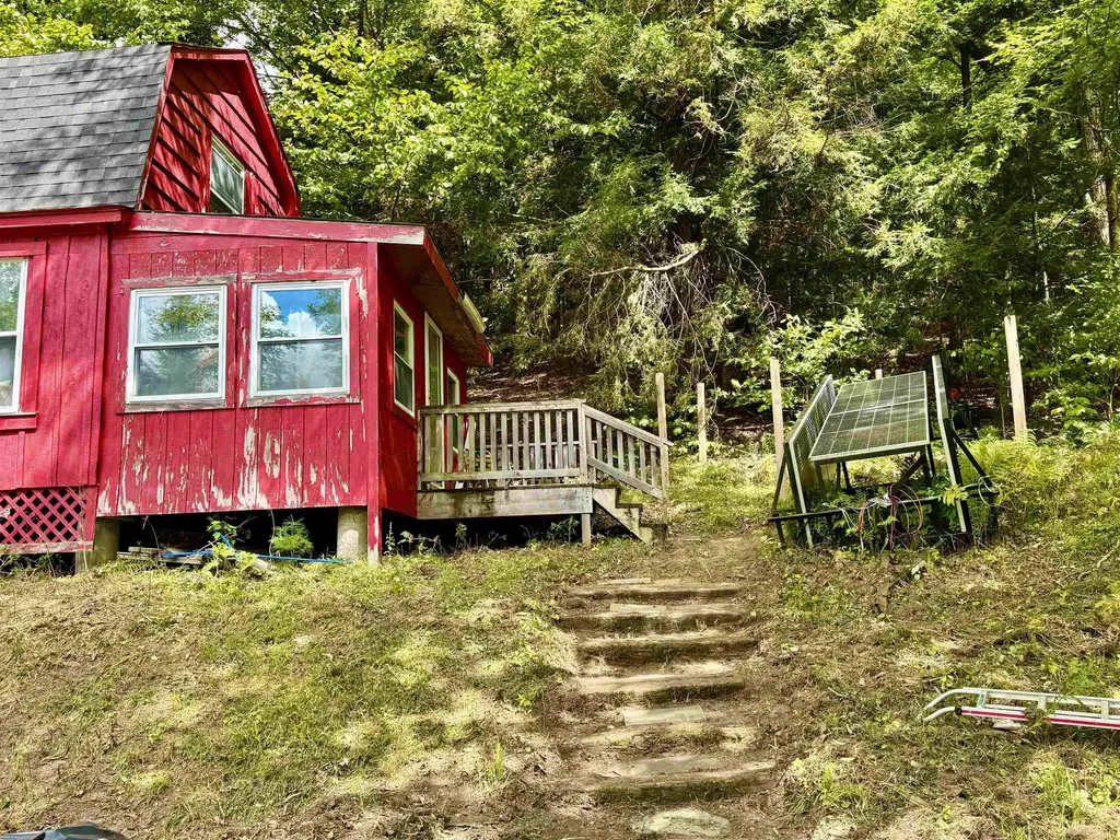 1594 White Road Corinth VT 05039