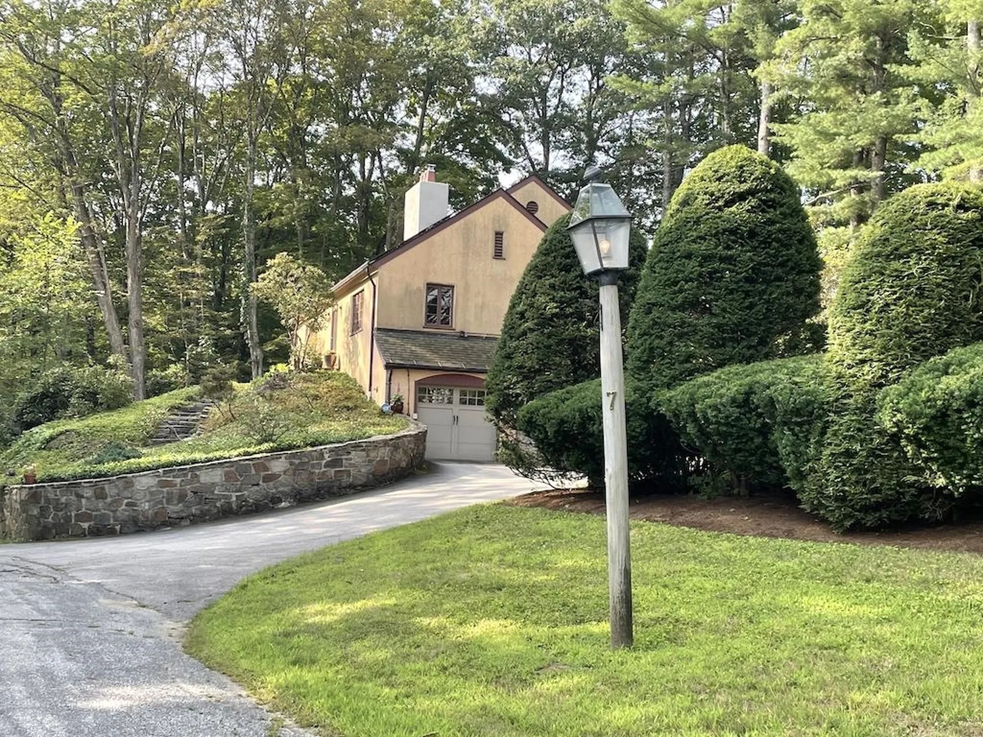 7 Nubanusit Lane Peterborough NH 03458