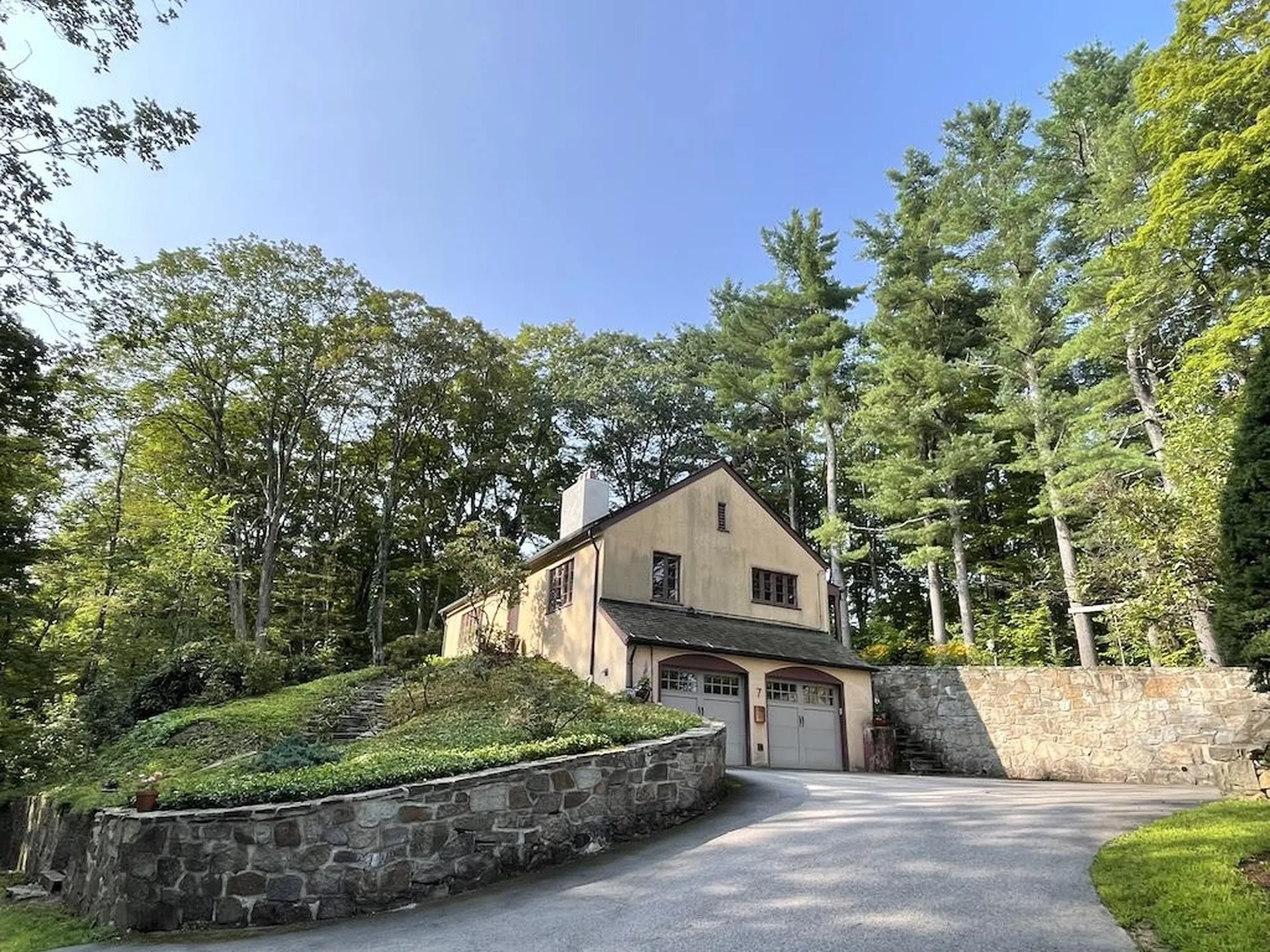 7 Nubanusit Lane Peterborough NH 03458