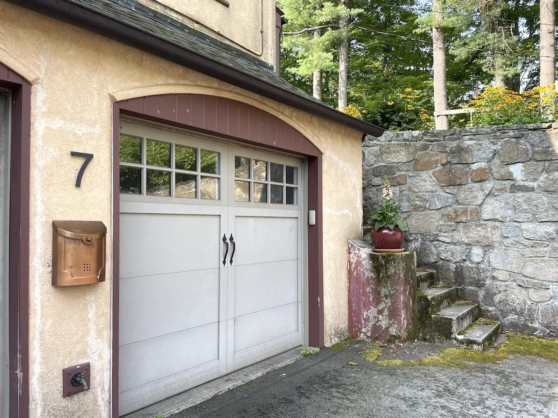 7 Nubanusit Lane Peterborough NH 03458