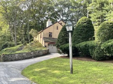 7 Nubanusit Lane Peterborough NH 03458