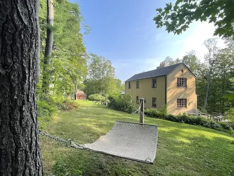 7 Nubanusit Lane Peterborough NH 03458