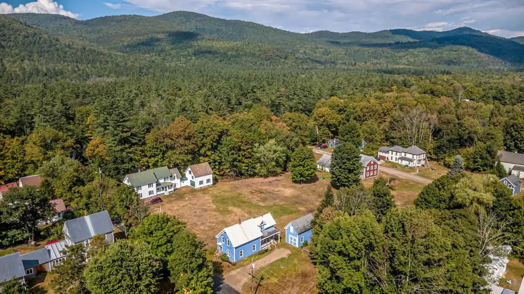 12 Forest Avenue Bartlett NH 03812