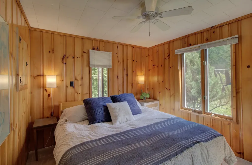 17 Mountain View Lane North Hero VT 05474