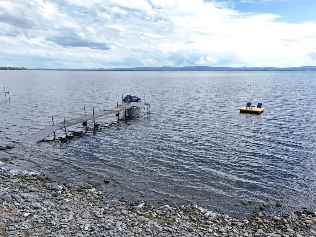 17 Mountain View Lane North Hero VT 05474