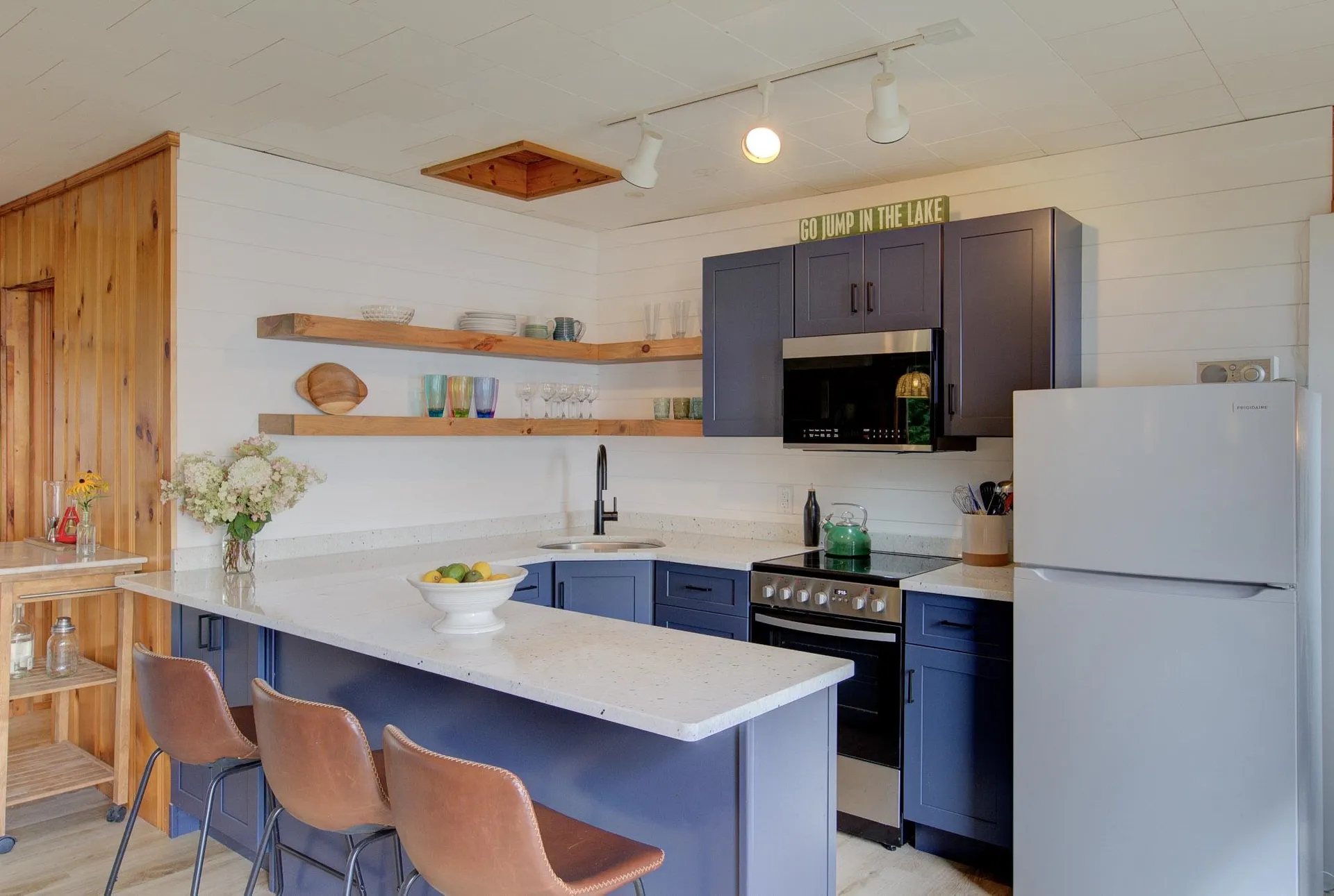 17 Mountain View Lane North Hero VT 05474