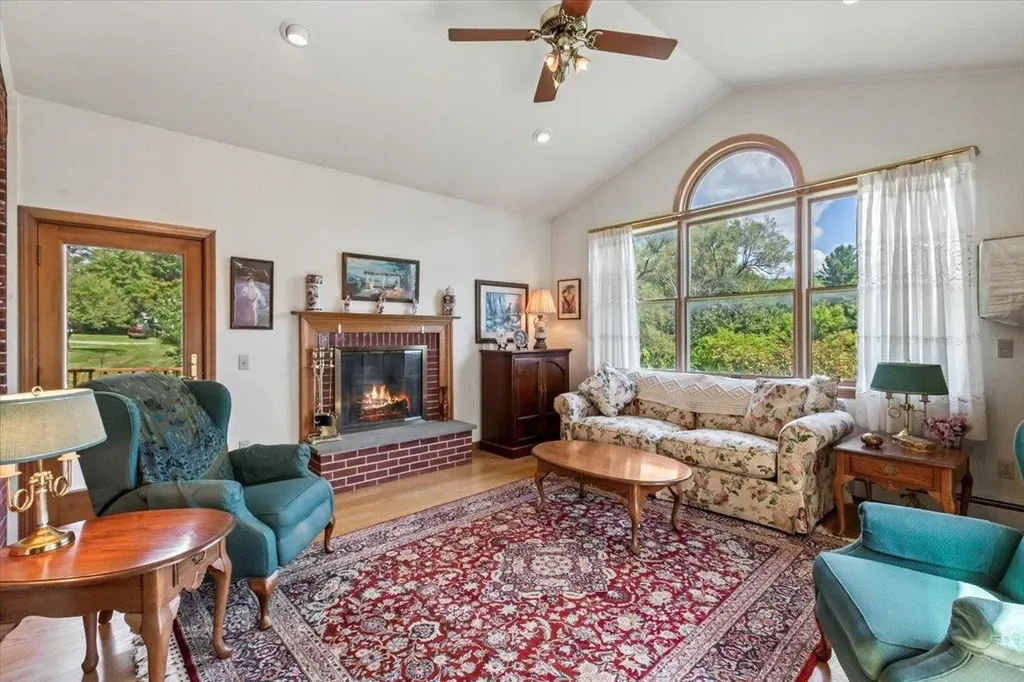 1594 Vermont Route 7a Shaftsbury VT 05262