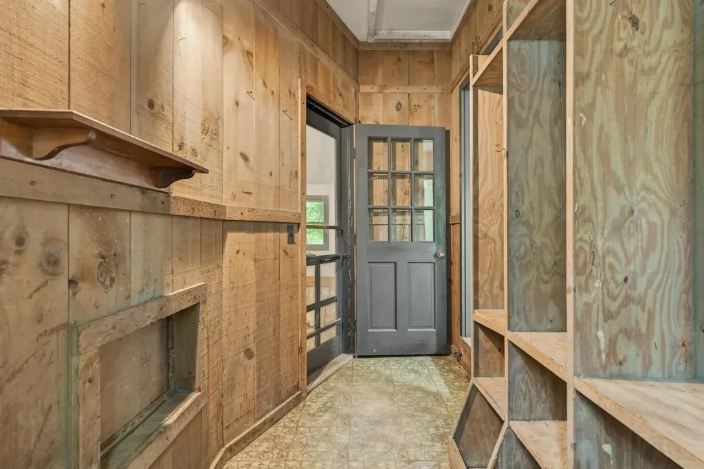 247 Meadowcrest Drive Clarendon VT 05759