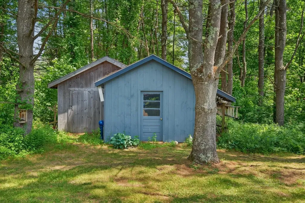 247 Meadowcrest Drive Clarendon VT 05759