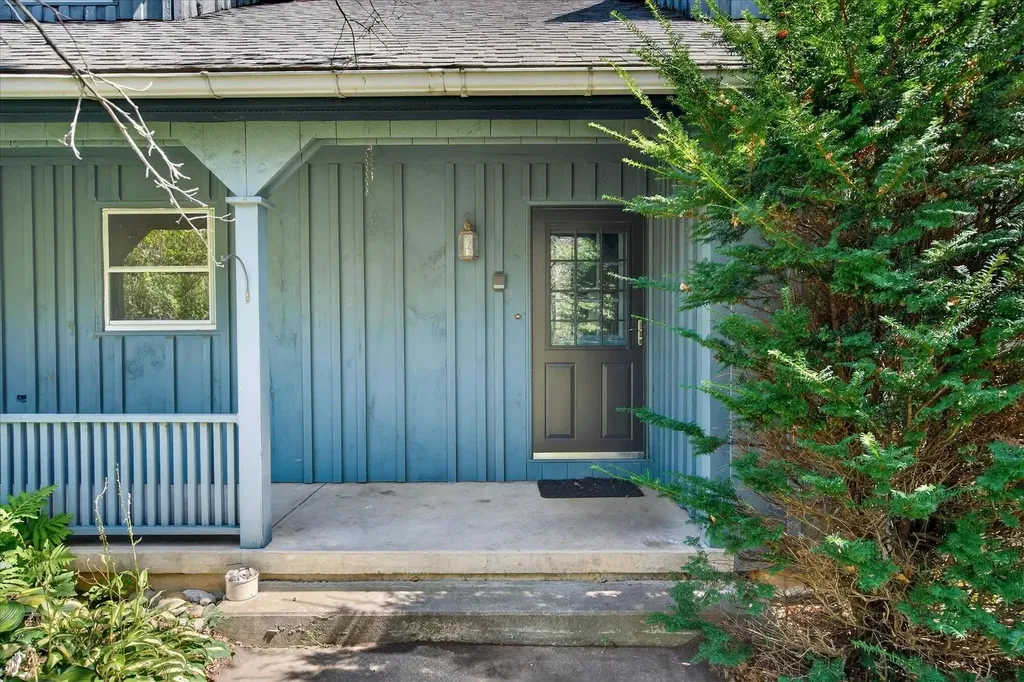 247 Meadowcrest Drive Clarendon VT 05759