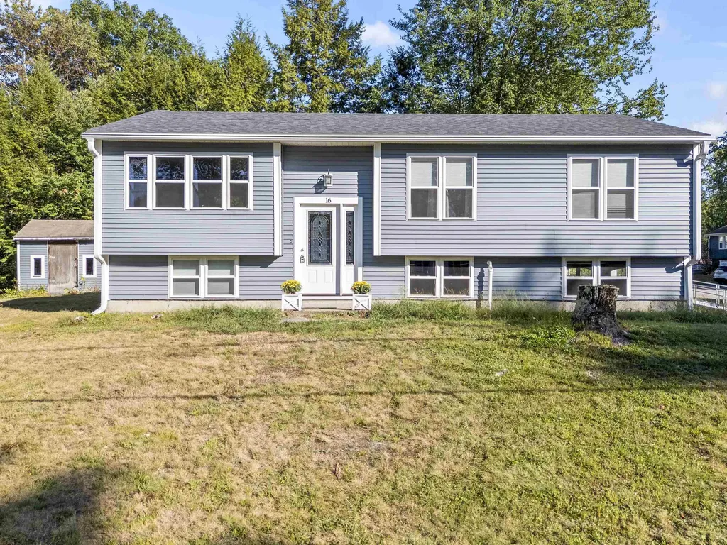 16 Roulx Drive Rochester NH 03867