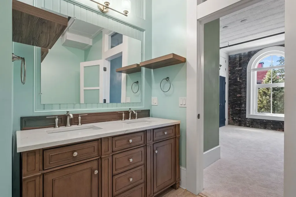 400 Central Street Franklin NH 03235