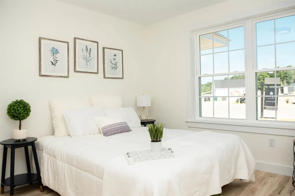 19 Brook Circle Northwood NH 03261