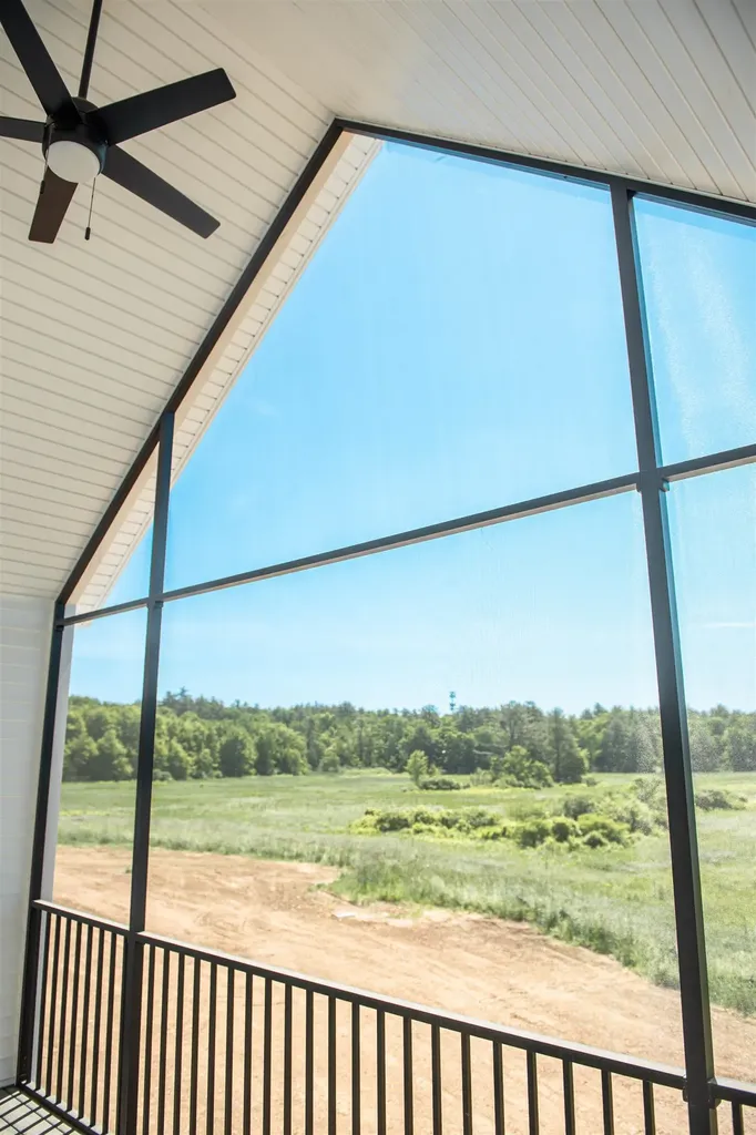 19 Brook Circle Northwood NH 03261