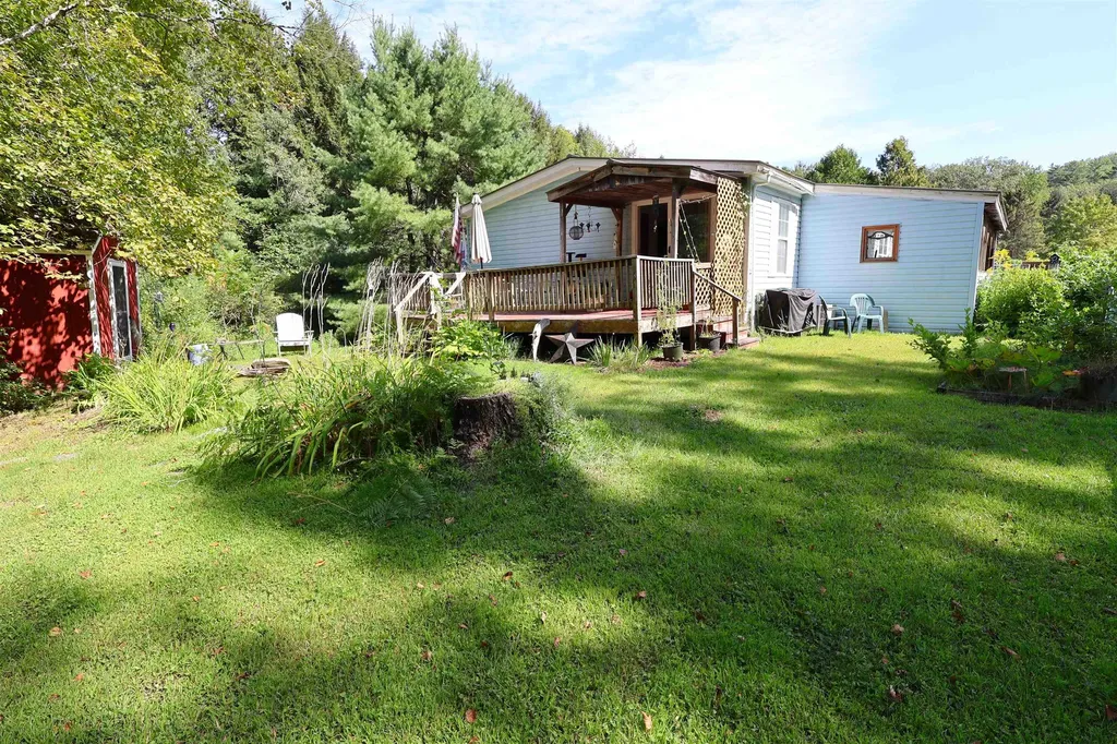 149 Willow Circle Hartford VT 05001