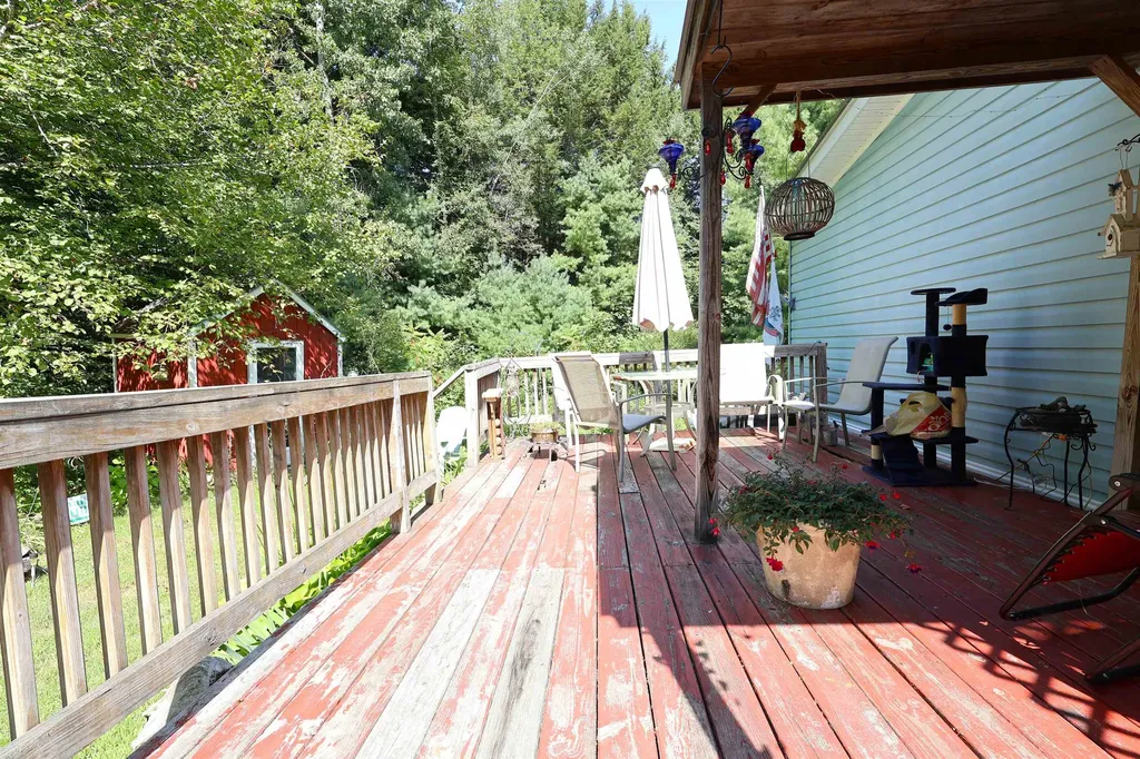 149 Willow Circle Hartford VT 05001