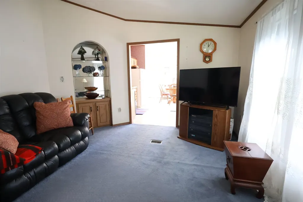 149 Willow Circle Hartford VT 05001