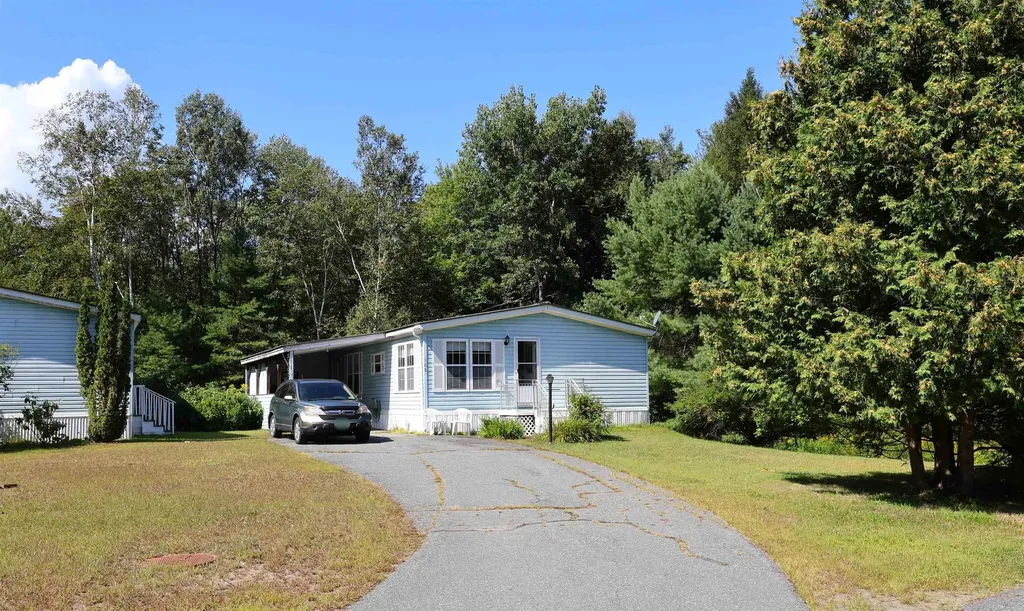 149 Willow Circle Hartford VT 05001