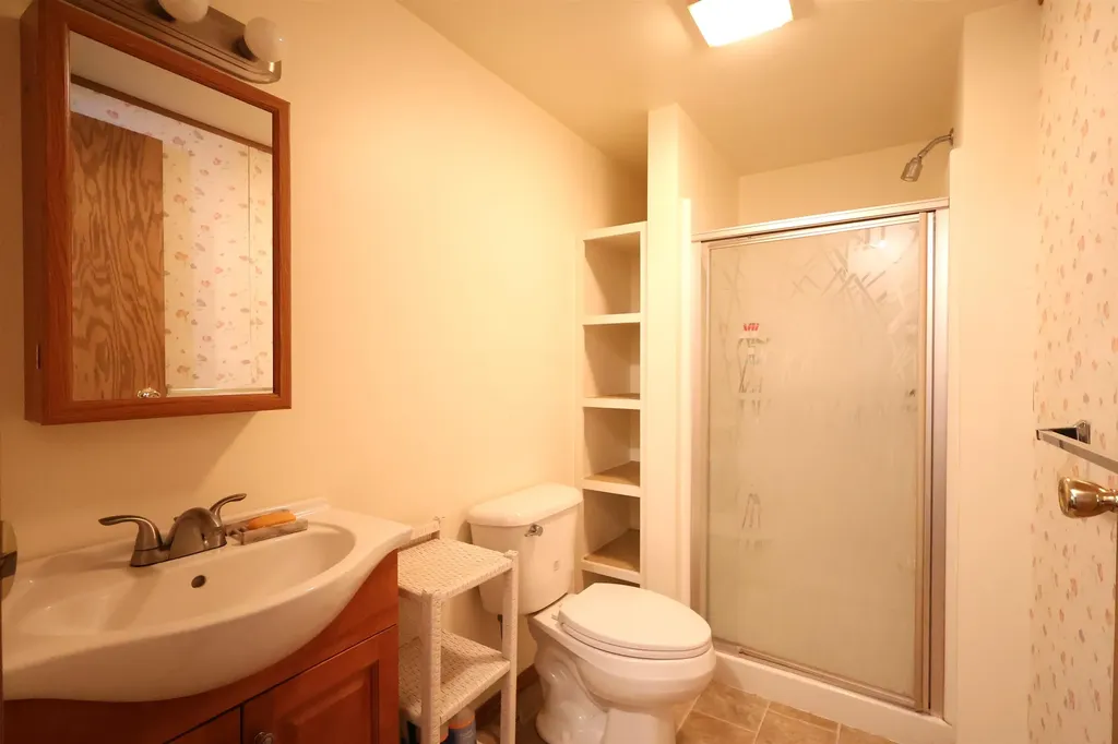 149 Willow Circle Hartford VT 05001