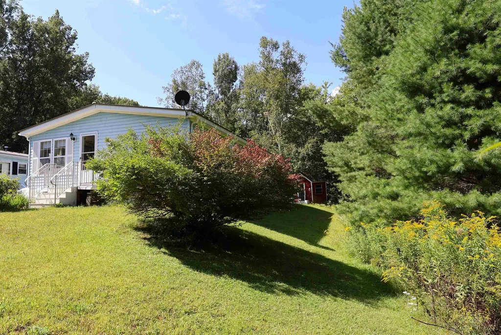 149 Willow Circle Hartford VT 05001