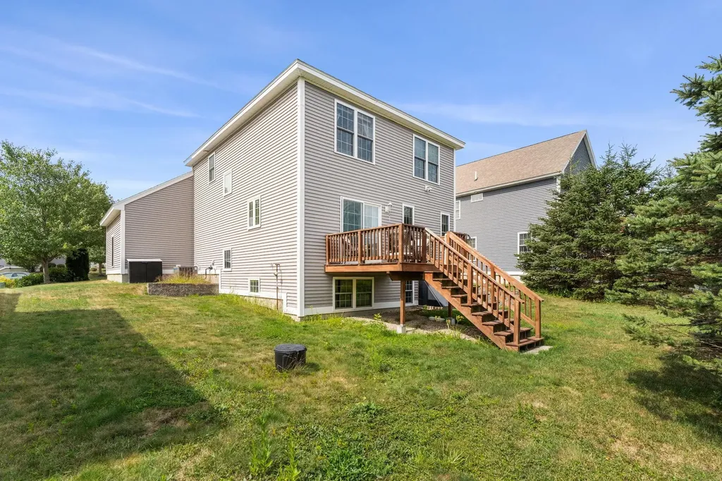 12 Stocklan Circle Dover NH 03820