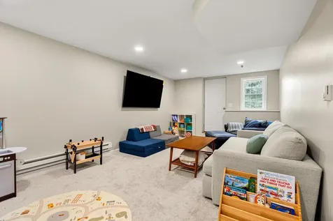 12 Stocklan Circle Dover NH 03820