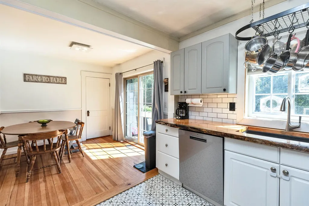175 Towle Road Chester NH 03036