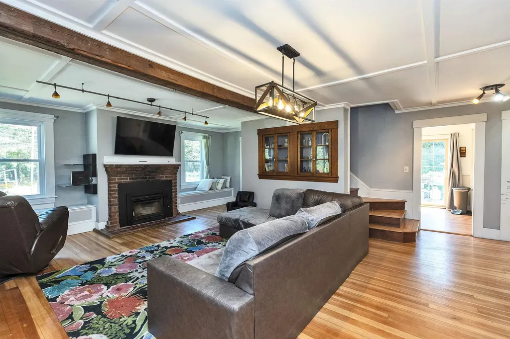 175 Towle Road Chester NH 03036
