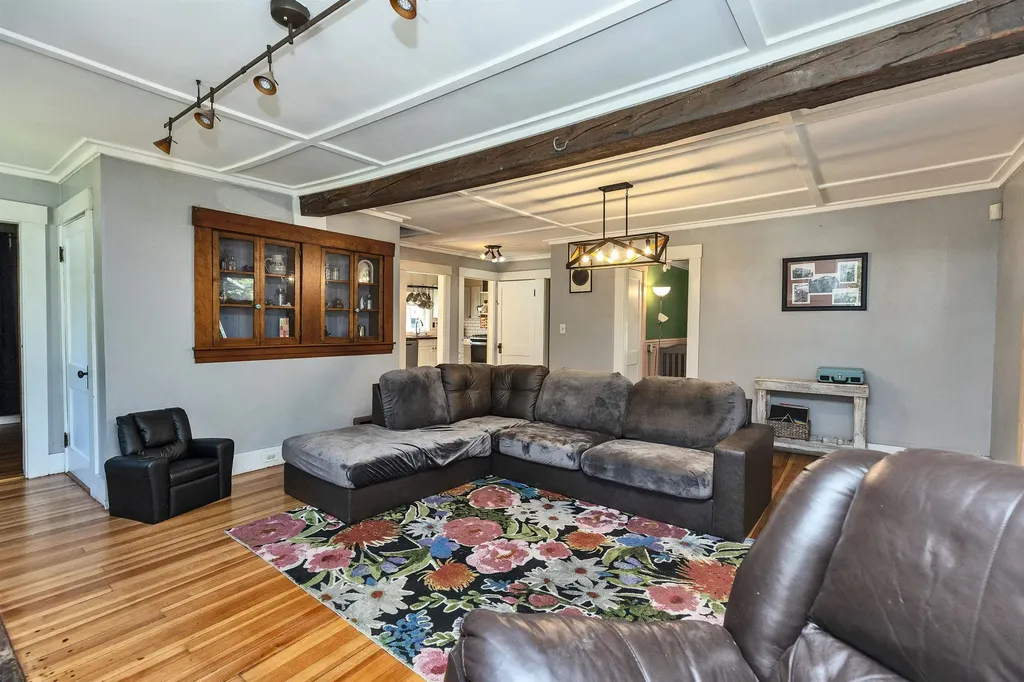 175 Towle Road Chester NH 03036
