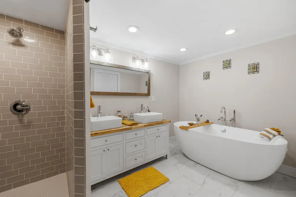 240 Bay Point Road Newbury NH 03255