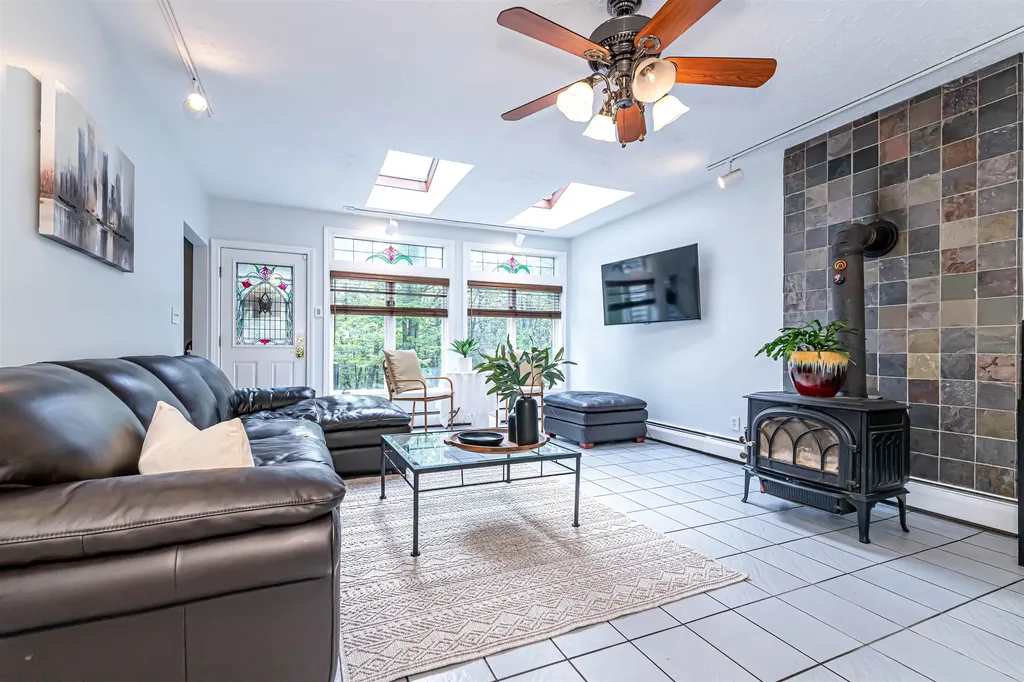 70 Governor Dinsmore Road Windham NH 03087