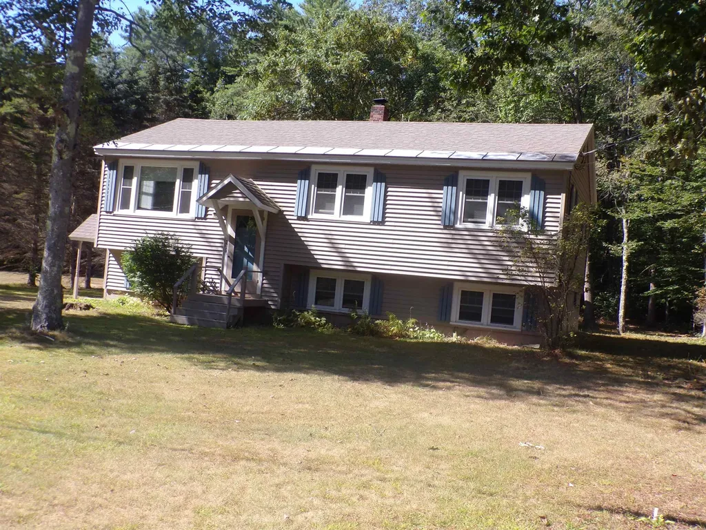 122 New Chester Road Hill NH 03243