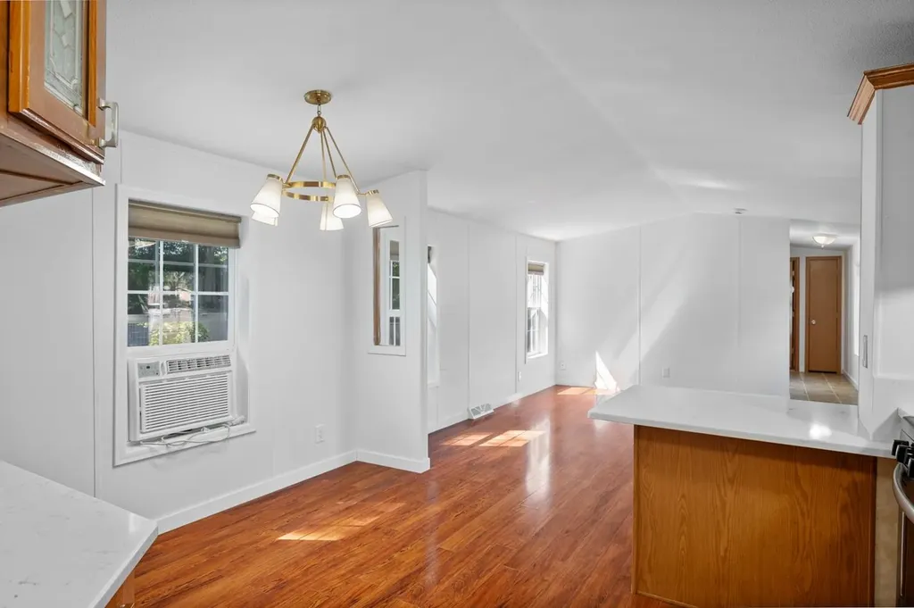 20 Railroad Avenue Seabrook NH 03874