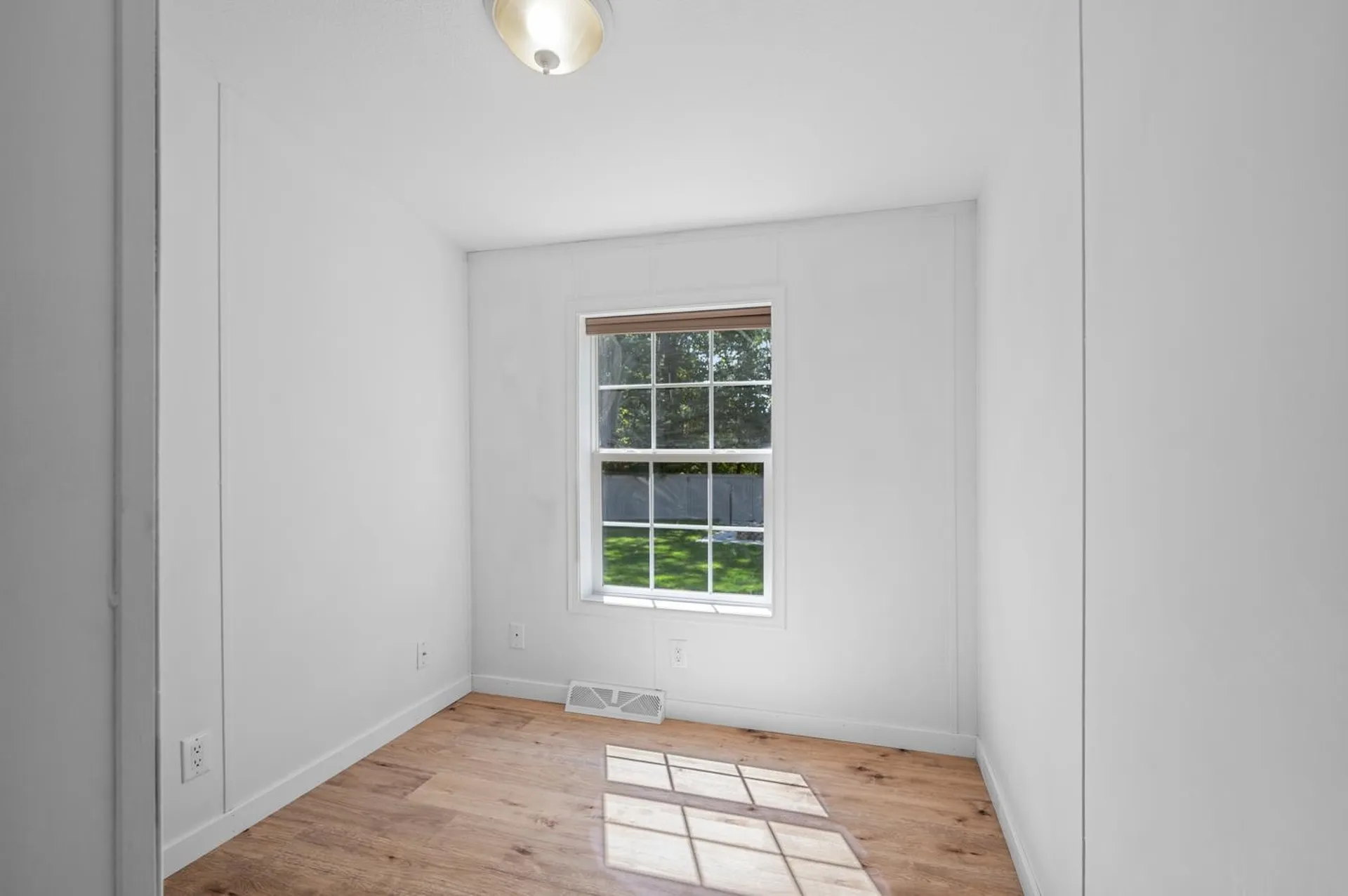 20 Railroad Avenue Seabrook NH 03874